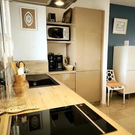 T3, Vue Mer,piscine, Garage Lägenhet